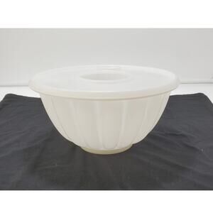 Vintage Tupperware PAR-T-JEL Salad /Dessert Mold 776 620 777, PRE-OWNED